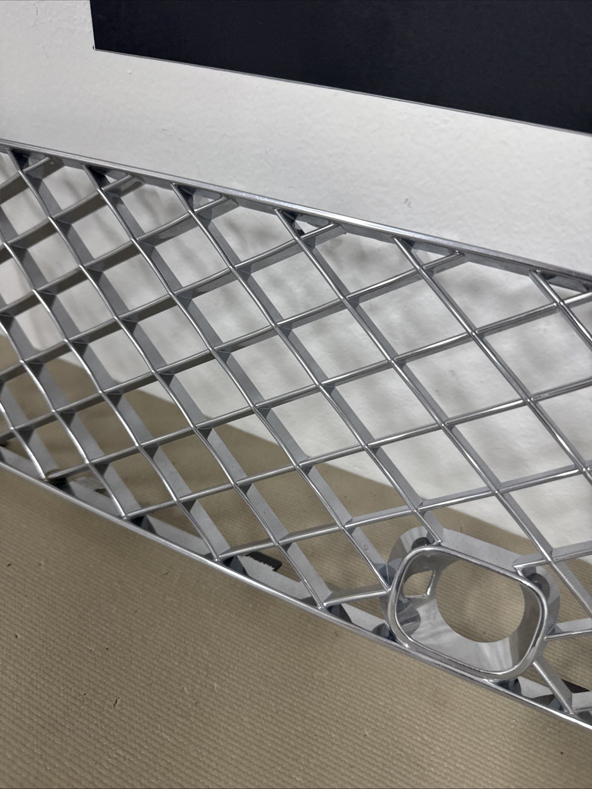 BENTLEY BENTAYGA Left Lower Bumper Air Guide Grill 36A807675L #149