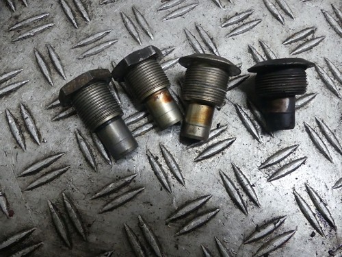 BMW R 1100 GS EZ:05 Schwingenbolzen Set 72934