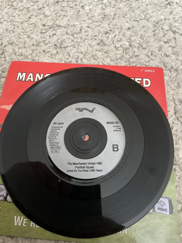 The Manchester United 1995 Football Squad - We’re Gonna Do It Again 7” Black Vin - Image 4 of 4