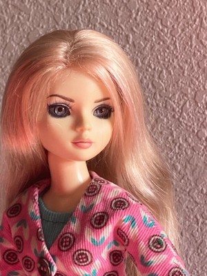 Long Blonde Monique Doll Wig Size 6-7 Fits Evangeline Ghastly, Ellowyne