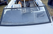 Windshield frame side wings glass 1990 Master...