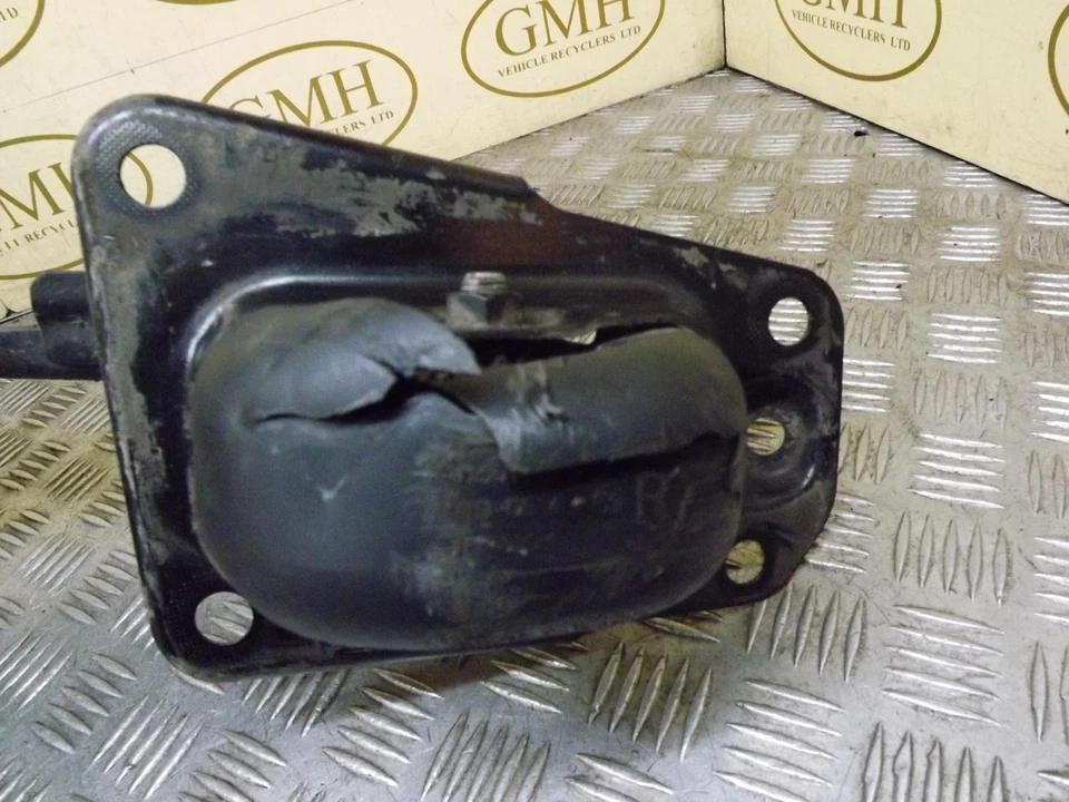 Buje/tubo trasero derecho fuera de juego Volkswagen Eos y ABS Mk1 2.0 diésel 2006-15Z Foto 2 de 4