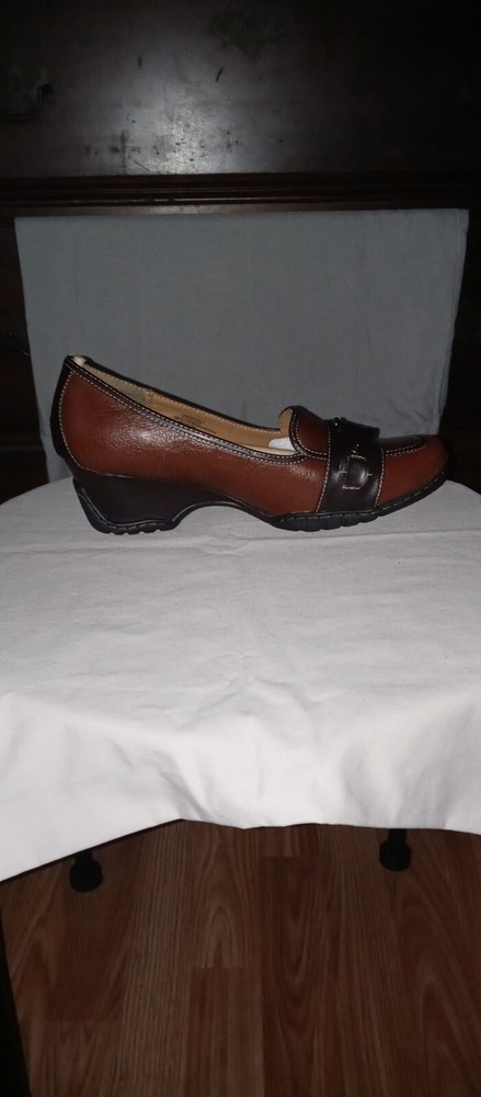 womens shoes size 10 EURO soft by Sofft