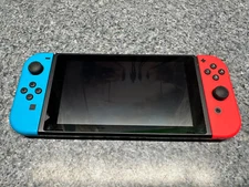 Nintendo Switch - Neon Red/Neon Blue 32GB Handheld Black Console Set
