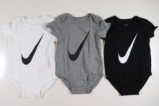 NIKE SWOOSH 3PACK INFANT BODYSUIT SET CN3820-100 BABY GIRLS BOYS 0-6-12 MONTHS