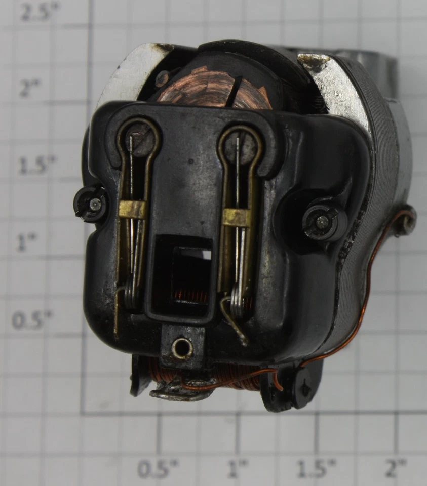 Lionel 2343-100 Motor Assembly - Image 4 of 4