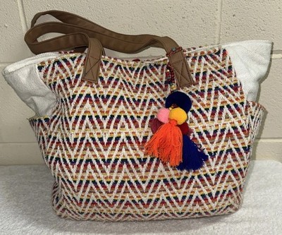 No Boundaries Caroline Aztec Boho Chevron Woven Beach Tote Bag w/ Tassels Clean