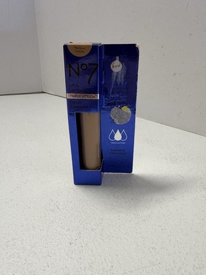 No7 Lift & Luminate Triple Action Serum Concealer Medium Golden  0.27 FL Oz
