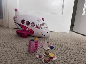 Hello Kitty Airplane | eBay