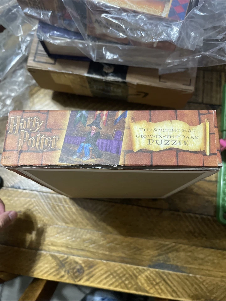 Harry Potter 250 piezas Puz. HERMIONE GRANGER Y EL SOMBRERO CLASIFICADOR Brilla en imagen oscura Foto 4 de 4