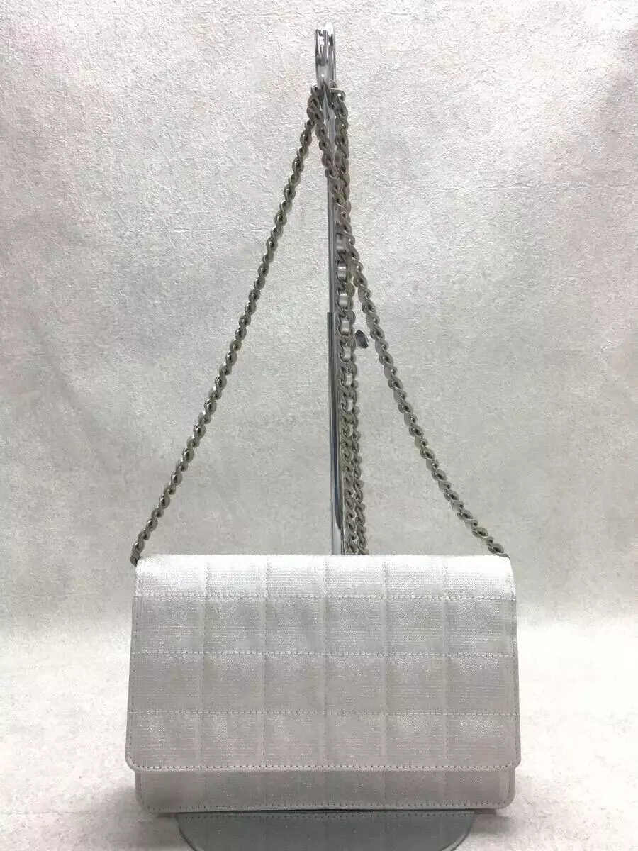 Chanel Travel Ligne Wallet On Chain - Pink Crossbody Bags, Handbags -  CHA874315