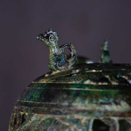 China Western Zhou Bronze bottle pot incense burner Weathered nature sculpture - Picture 7 of 9