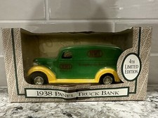 Vintage Ertl Diecast 1938 Chevy Panel Truck Bank HWI Green 1/25 NEW