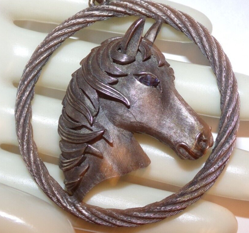 BEAUTIFUL BLUE EYED HORSE HEAD SHAPED NECKLACE SIGNED… Gem