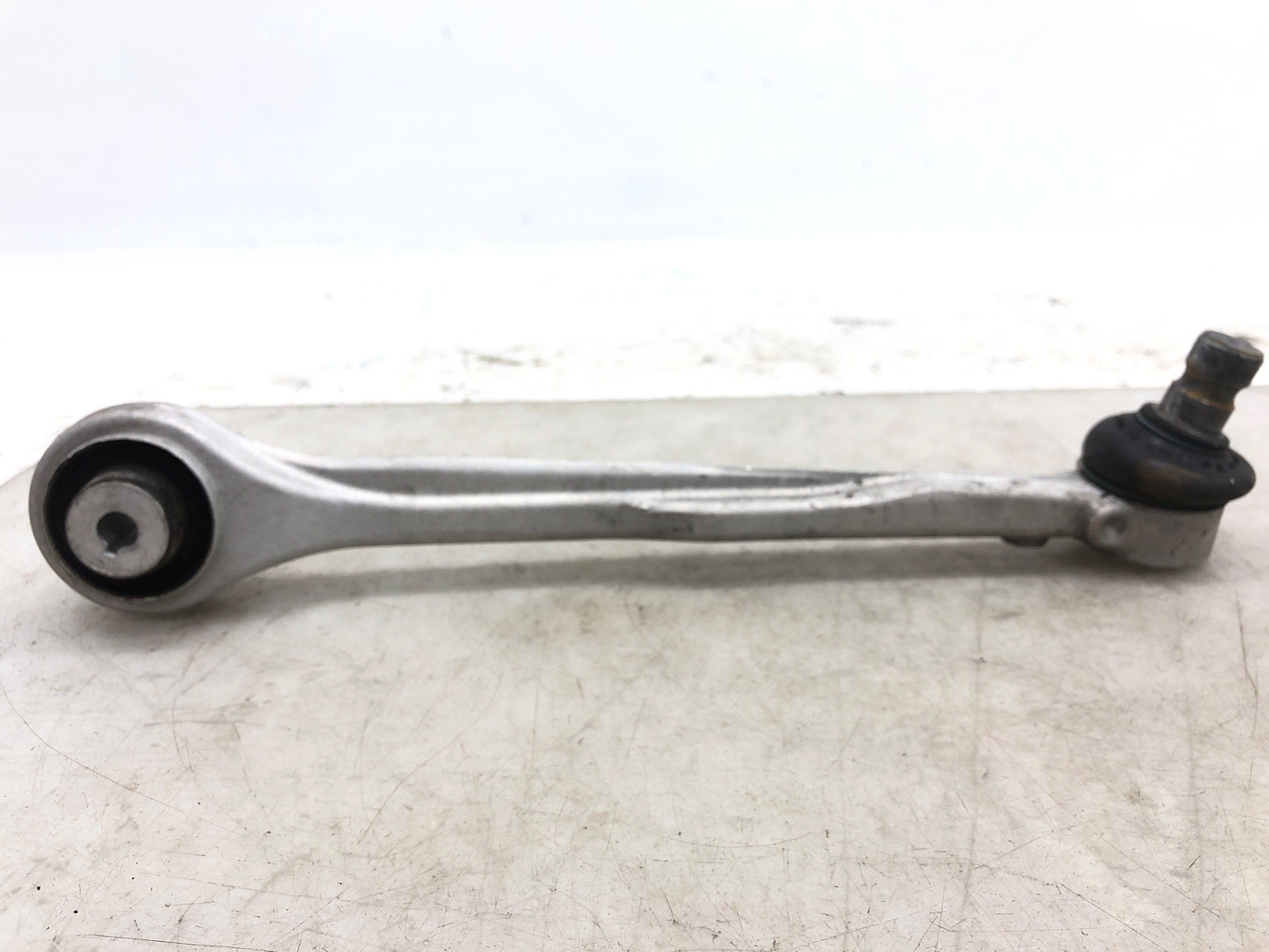 2016-2020 BENTLEY BENTAYGA FRONT LEFT UPPER FORWARD & REARWARD CONTROL ARM SET