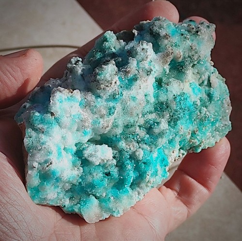 Incredibile quarzo scintillante bifacciale con emimorfite blu del Congo - Foto 3 di 6