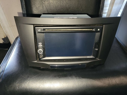 SUZUKI KIZASHI IN-DASH GARMIN GPS RADIO 