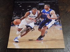 WILLIE GREEN AUTOGRAPHED SIXERS 8X10 PHOTO W/COA
