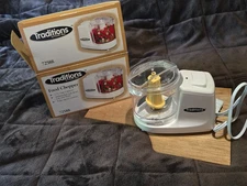 Traditions by Proctor Silex Food Chopper 1 1/2 Cup Capacity #72588R W/ Box