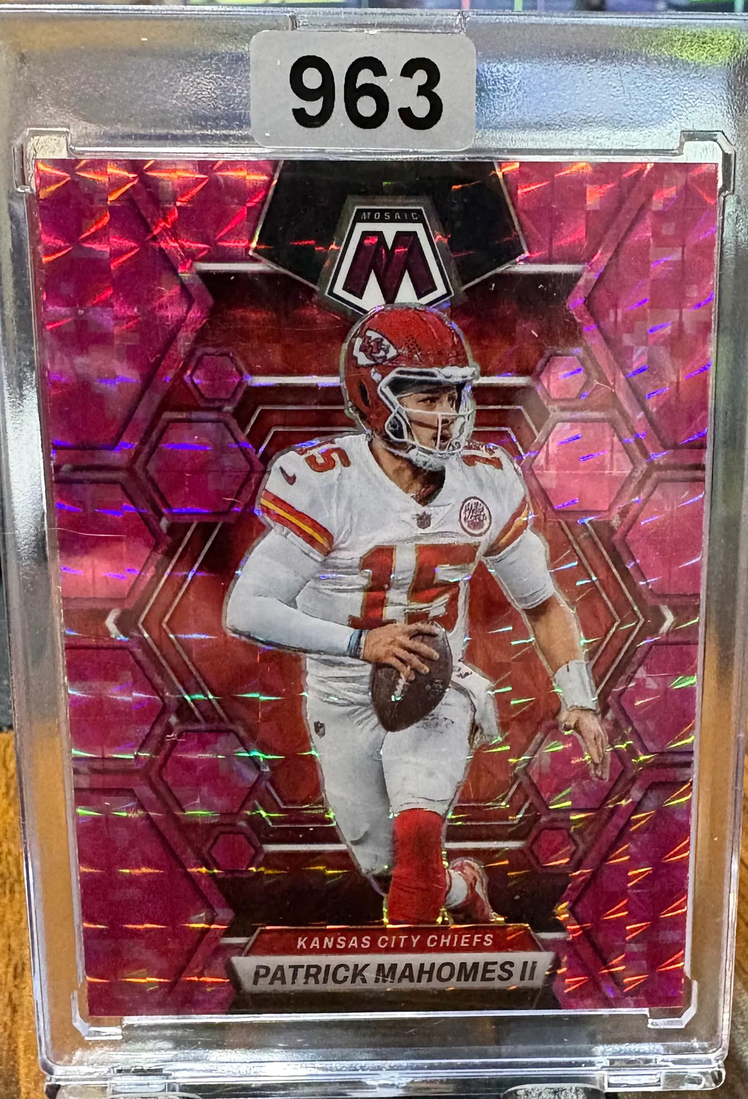 2023 Panini Mosaic Patrick Mahomes II #109 Pink Camo