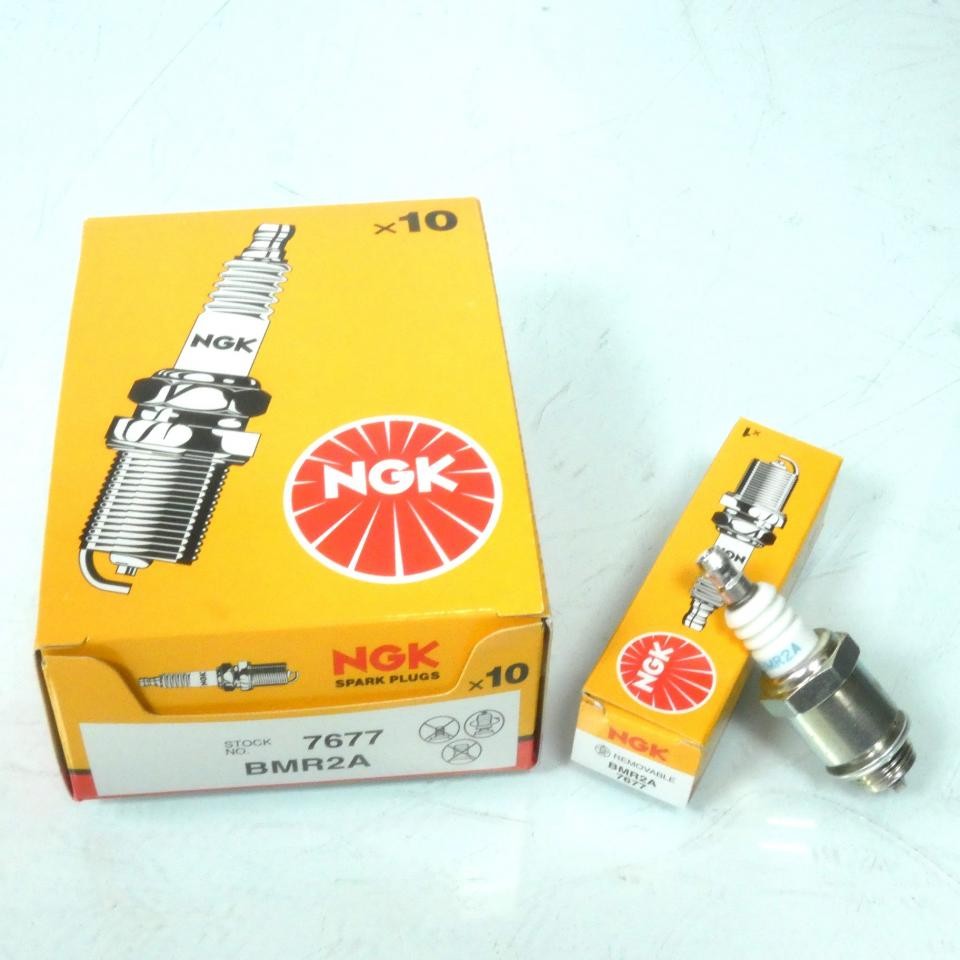 Bougie NGK BMR2A étincelle stable et démarrage à froid optimal lot de 10