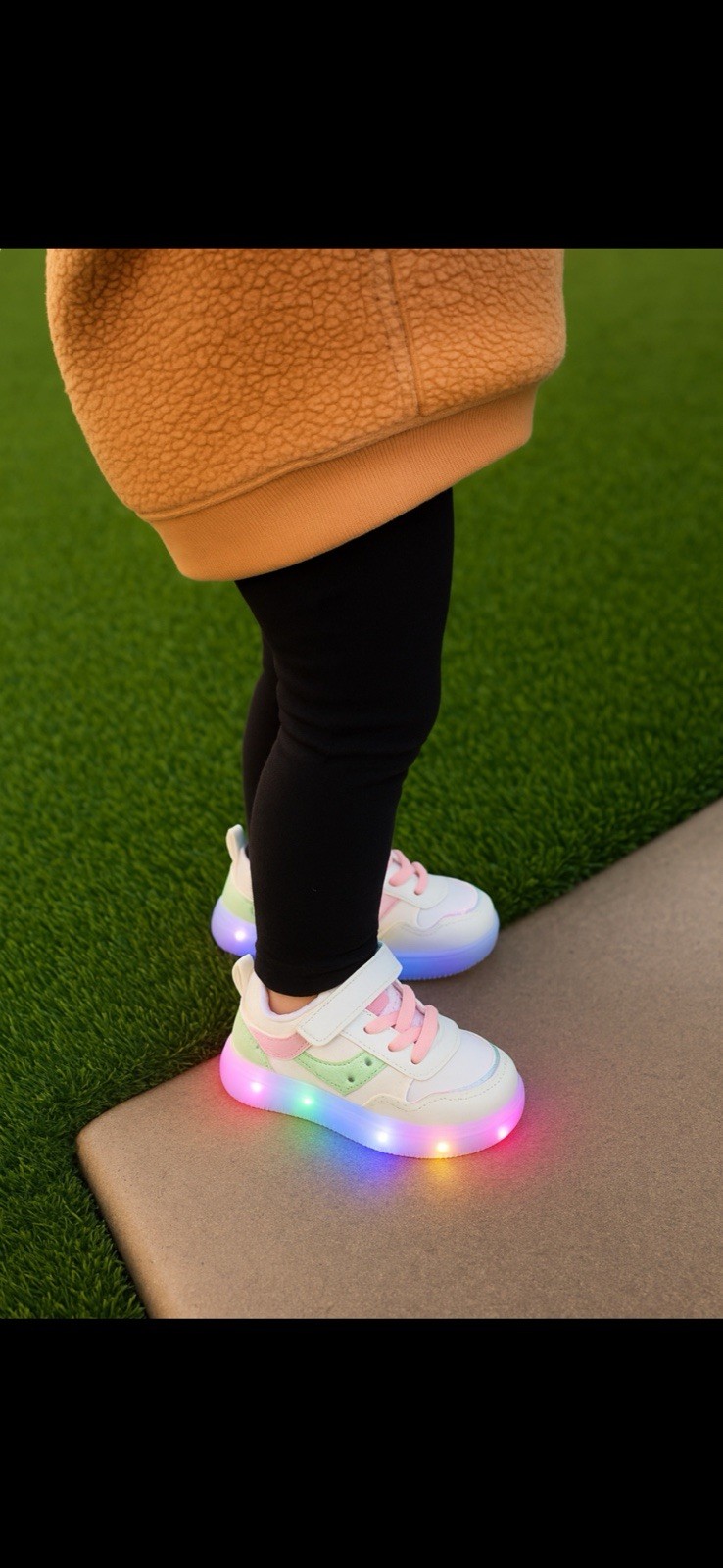 Light-Up Hook & Loop Toddler Girls' size 9 Sneakers White Pink Green Low Top 