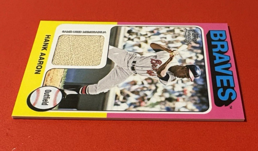 Hank Aaron 2011 Topps Lineage Game-Used Jersey Mini Relic Memorabilia 75R-HA HOF view 5