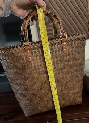 Woven purse/tote With Resin Handles  get ready for beach with this super cutie