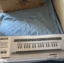 Yamaha Reface CS Keyboard Synthesizer 37 Keys...