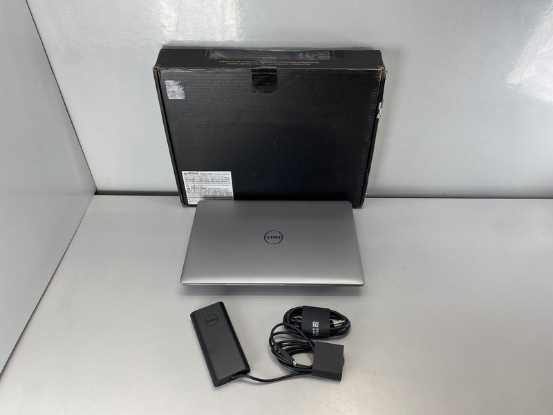 Dell Laptop Precision 3591 165H 15.6" Intel Core Ultra 7 165H 1TB- Silver