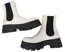 Alexander McQueen Chelsea Pull On Combat Boot Size 39 US 7,5 Off White/Black