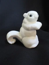 vintage KAY FINCH pottery ceramic SQUIRREL 3" Figurine white unique READ
