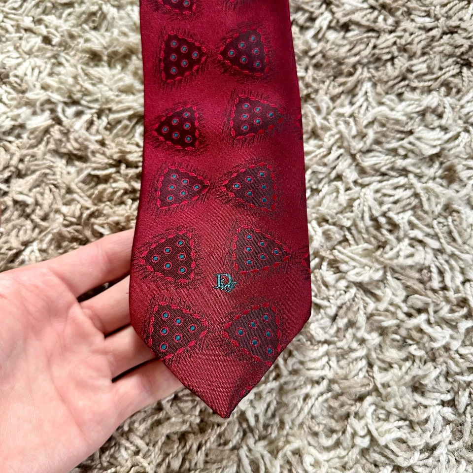 Corbata roja vintage con logotipo de Christian Dior hecha en EE. UU. para hombre talla OS Foto 3 de 4