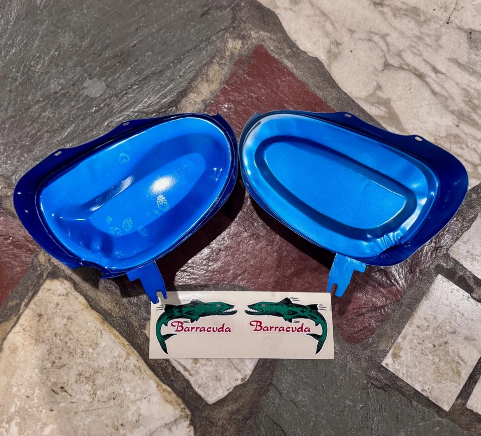 BENELLI / MOTOBI 125 & 200 SPRITE 250 BARRACUDA CUBIERTA LATERAL / JUEGO DE CAJA DE HERRAMIENTAS Foto 4 de 4