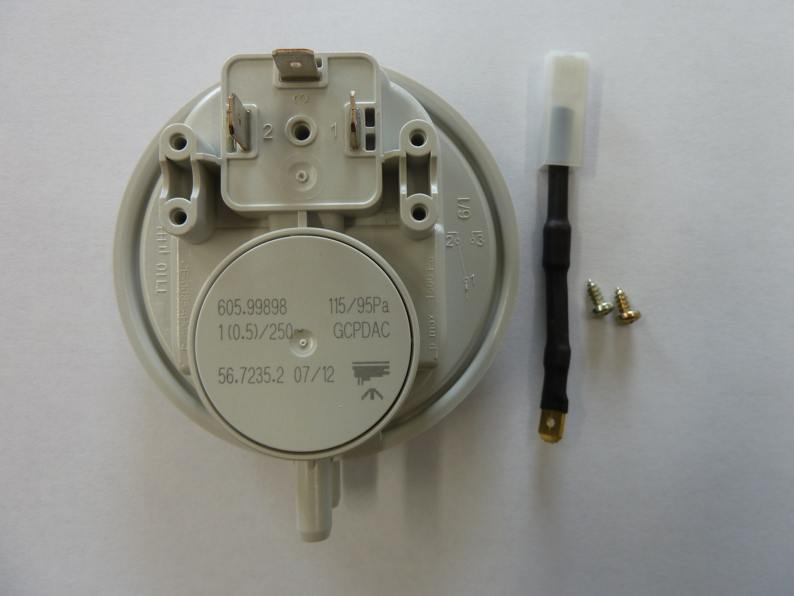 BAXI COMBI & COMBI INSTANT 105E & 80E AIR PRESSURE SWITCH 5137529 BRAND