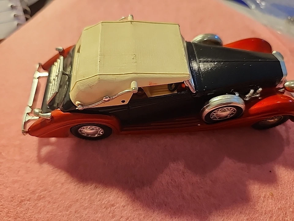 Solido  1/43 Die-Cast CarDelage d8_120 1939 Coupe France(220) - Image 2 of 4