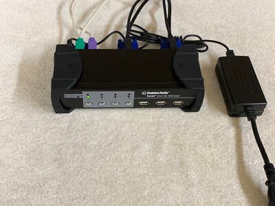 TruLink  4-Port VGA/USB 2.0 KVM Switch - Cables To Go