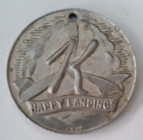 Ca1930s • KELLOGGS • Howie Wing Cadet Aviation Corps Happy Landings Token / Cat - Picture 2 of 2