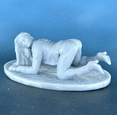 Home Decor Geisha Figurine. 40mm Nude Anime soldiers