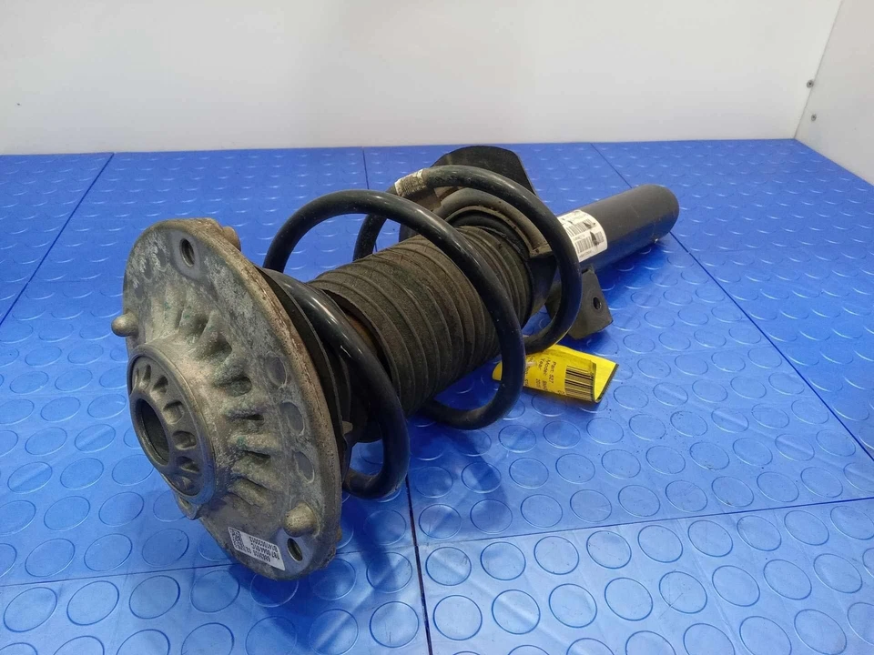 Conjunto de puntal delantero izquierdo lado del conductor 15-16 BMW 428i xDrive F36 Gran Coupé OEM Foto 2 de 4