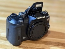 Olympus Evolt E-510 10MP Digital SLR DSLR Camera Black Body only 7764 shutter