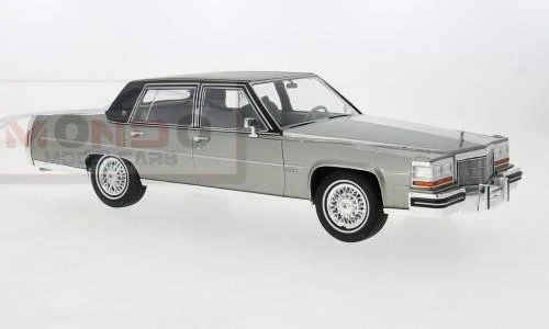 1:18 MCG Cadillac Fleetwood Brougham 1982 MCG18377 Model