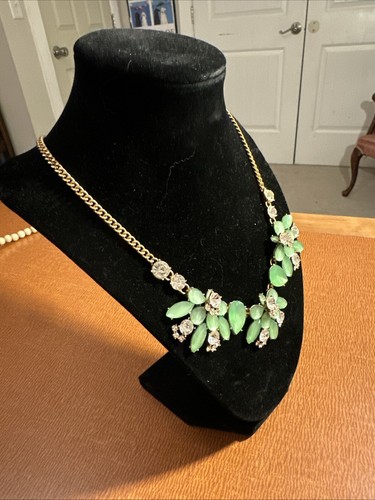 J.Crew Crystal Floral Statement Necklace Soft Green W/ Rhinestones Gold Tone - Picture 6 of 10