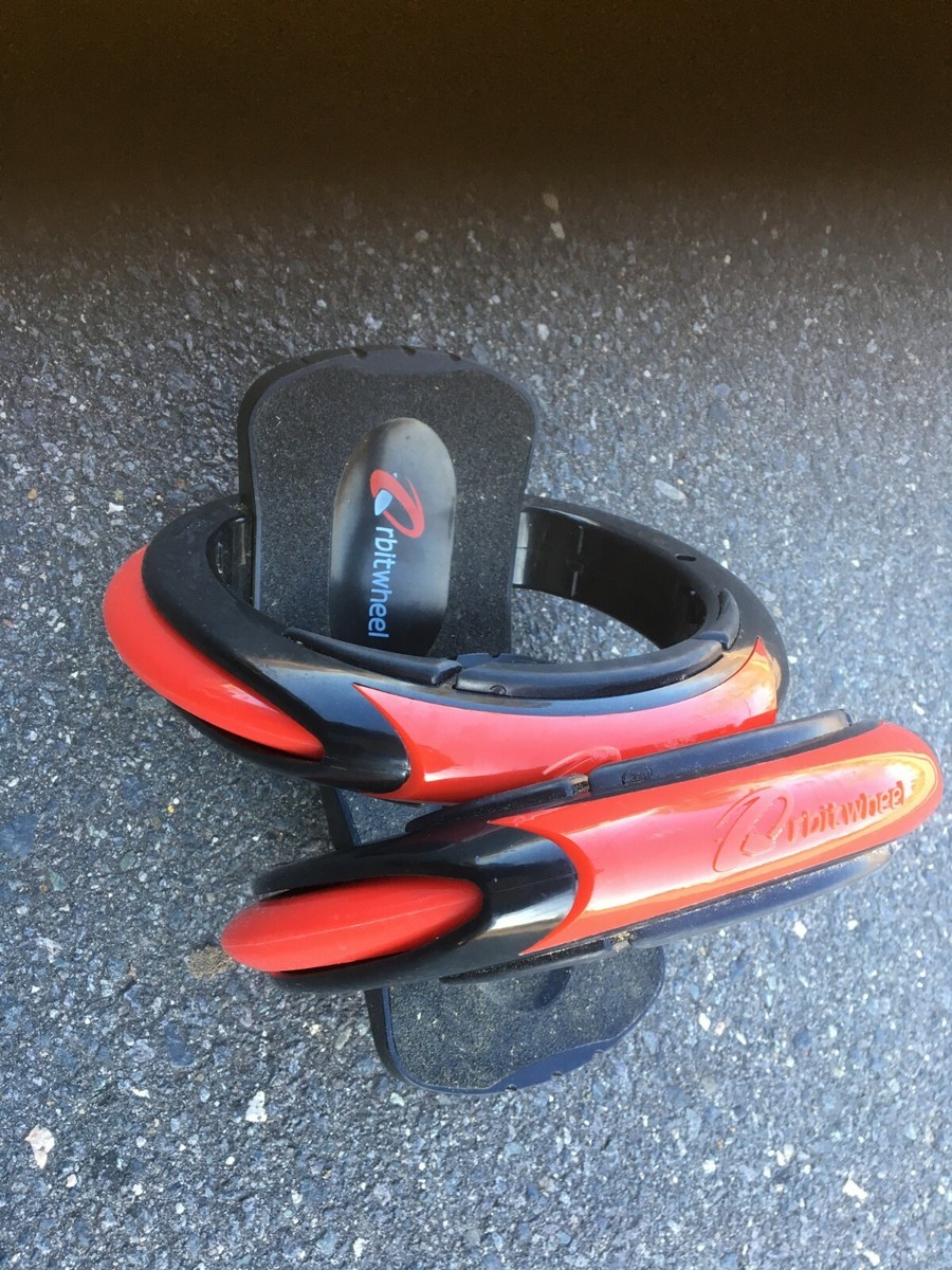 Bottes de patins à roulettes réglables à 4 roues déformées