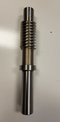 Okuma LH55 LC40 LU45 CNC Lathe Parts OEM Worm Gear Shaft Lead Screw