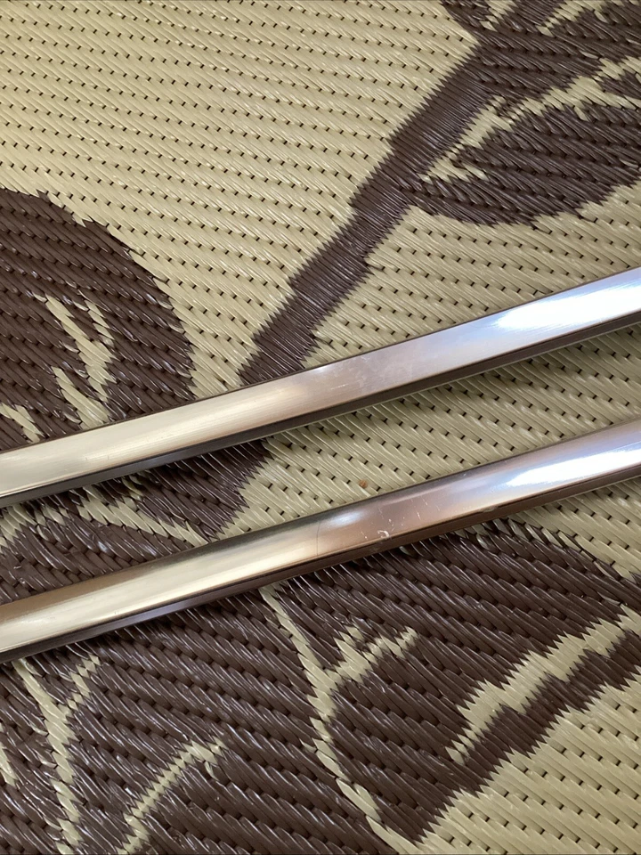 Mopar 1970-74 Plymouth Cuda puerta borde superior moldura puerta lateral 2 pasajeros Foto 2 de 4