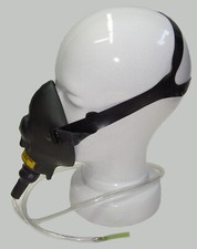 BW Maska tlenowa Drägerwerk Lubeka Maska oddechowa E22173