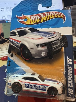 2012 Hot Wheels #131 HW City Works 1/10  10 CAMARO SS White w/Black MC5 Spokes