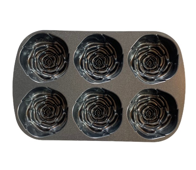 Nordic Ware 6 Cup 1.8 Liters Rose Bud Pan Cast Aluminum Mini Bundt Cake