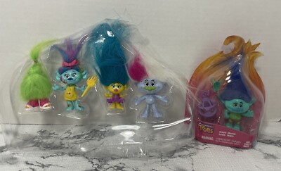 DreamWorks Trolls Wild Hair 4-Figure Accessory Pack & Branch DAMAGED BOXES NWOB